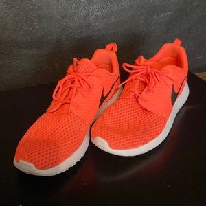 Nike Roshe Run *RARE COLOR